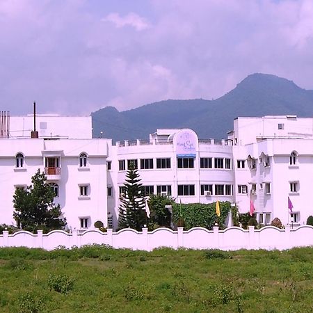 Hotel Sai International Rayagada Dış mekan fotoğraf
